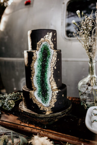Gold Emerald Geode Wedding Cake