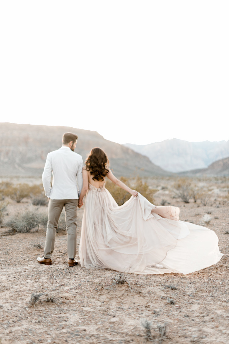 Romantic desert wedding Las Vegas