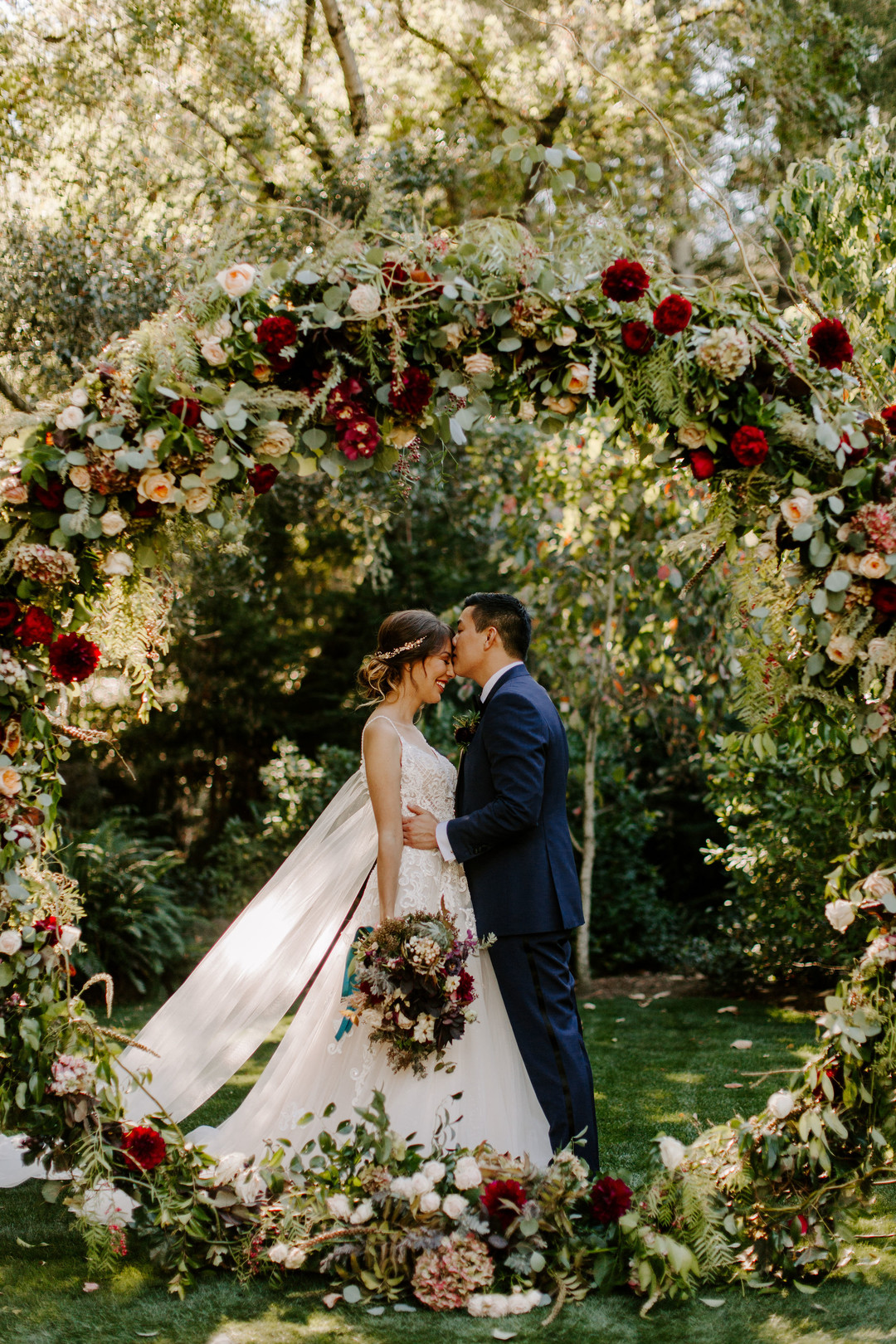 30+ Creative Wedding Arches You Must See Right Now!