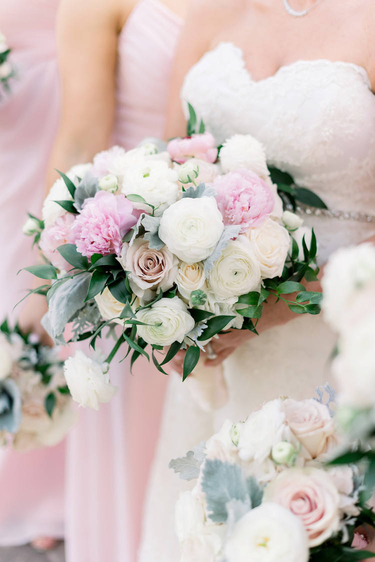 20+ Most Gorgeous Peony Wedding Bouquets Ever!