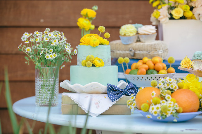 60s Inspired Pastel Engagement Photo Shoot - Pic: Taylor Abeel Photography