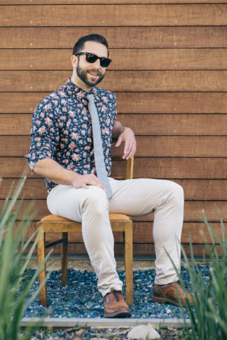 60s Inspired Pastel Engagement Photo Shoot - Pic: Taylor Abeel Photography