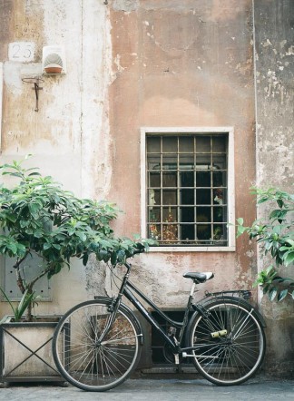 Audrey Hepburn Roman Holiday Italy Elopement - Rochelle Cheever Photography 