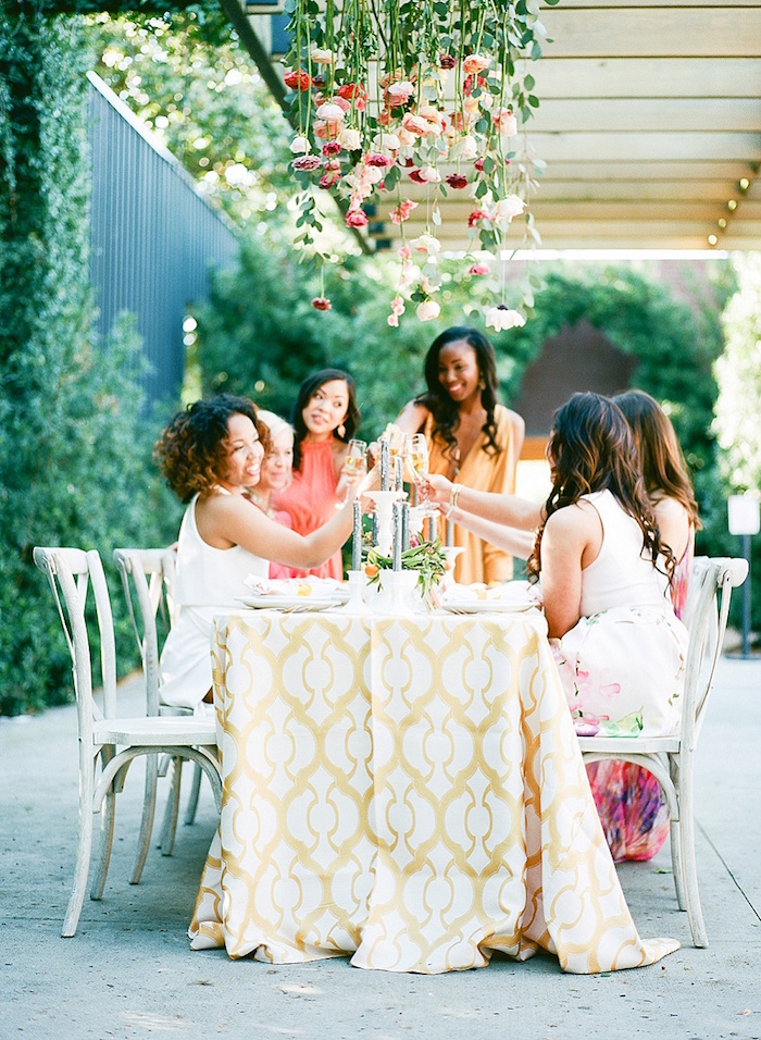 How to Plan a Gorgeous Bridal Luncheon For Your Bridesmaids!