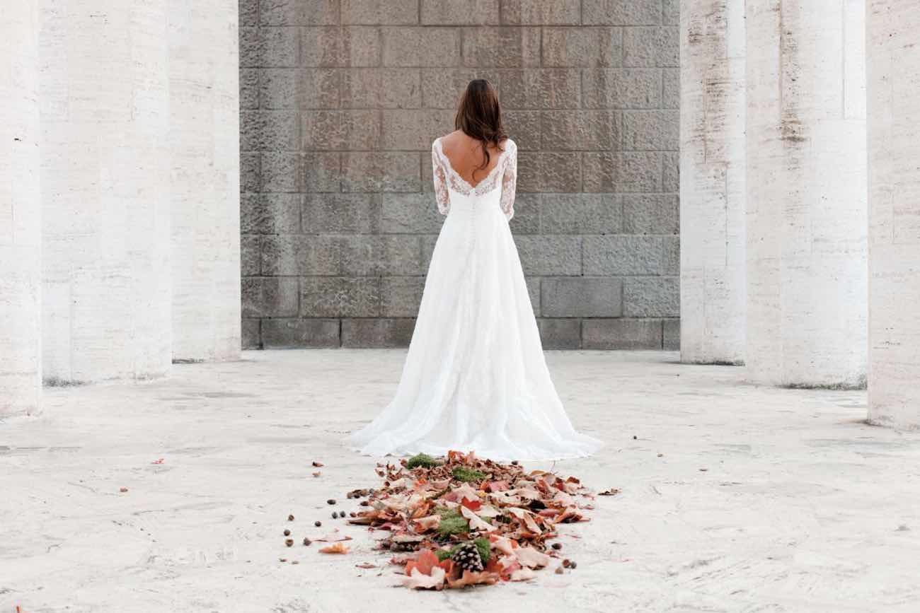 Marble & Romance in Rome, bridal shoot inspired by Caravaggio {Guido Caltabiano}