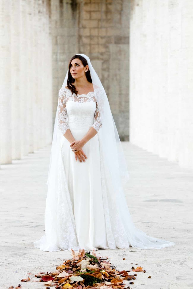 Marble & Romance in Rome, bridal shoot inspired by Caravaggio {Guido Caltabiano}