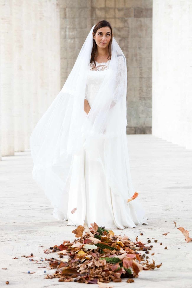 Marble & Romance in Rome, bridal shoot inspired by Caravaggio {Guido Caltabiano}