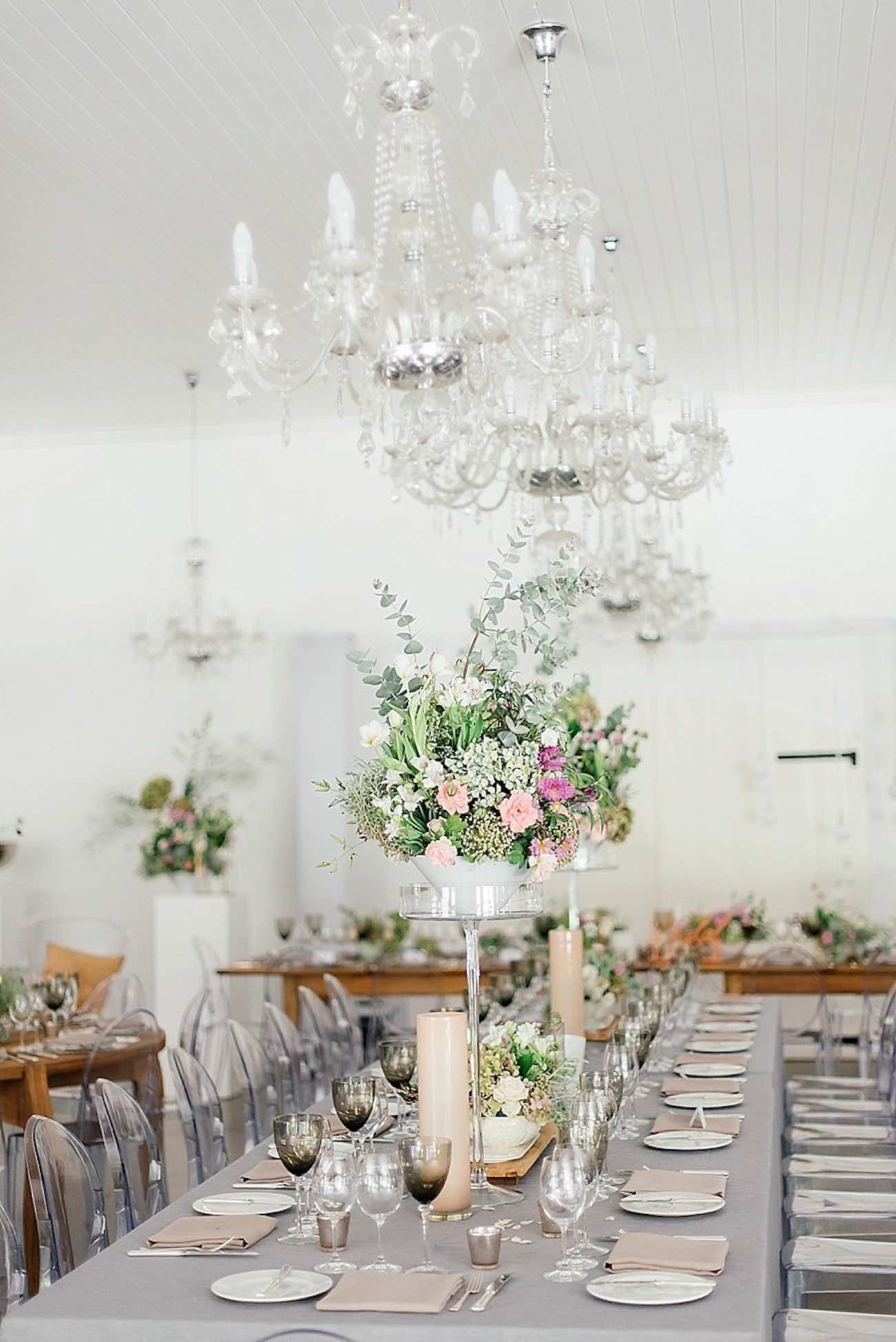 An elegant, atmospheric wedding filled with entertainment! Pics: Debbie Lourens Photography. 