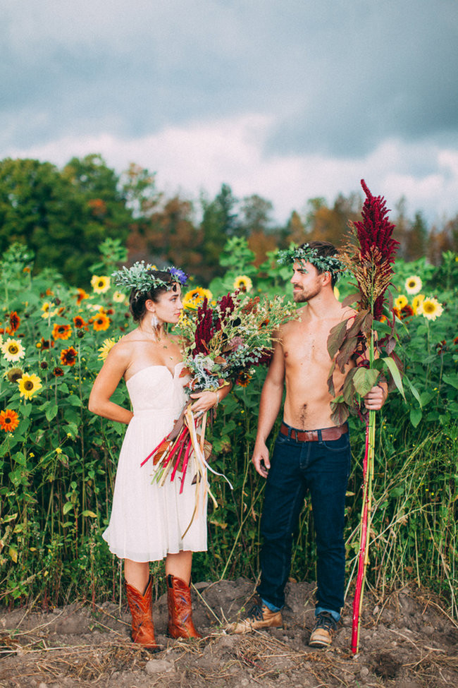Fall Harvest Bohemian Engagement - Artemis Photography