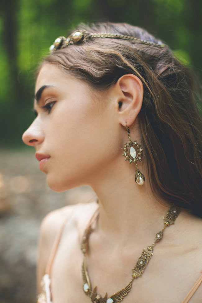 Forest Bride Accessories handmade by Rabbitwood and Reason // La Candella Wedding Photography