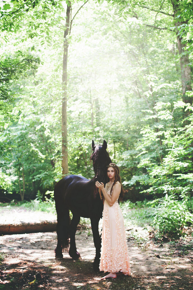 Forest Bride Accessories handmade by Rabbitwood and Reason // La Candella Wedding Photography