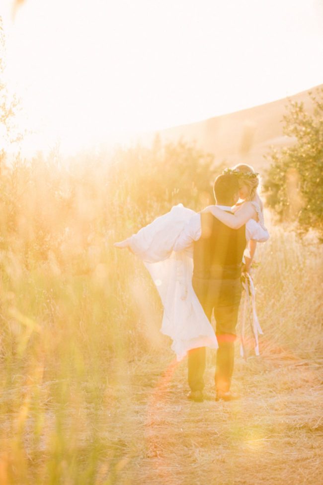 Dreamy, Romantic Golden Hour couple portraits by Retrospect Images