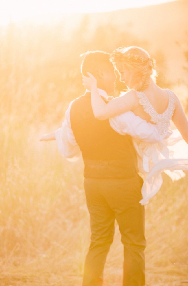 Dreamy, Romantic Golden Hour couple portraits by Retrospect Images