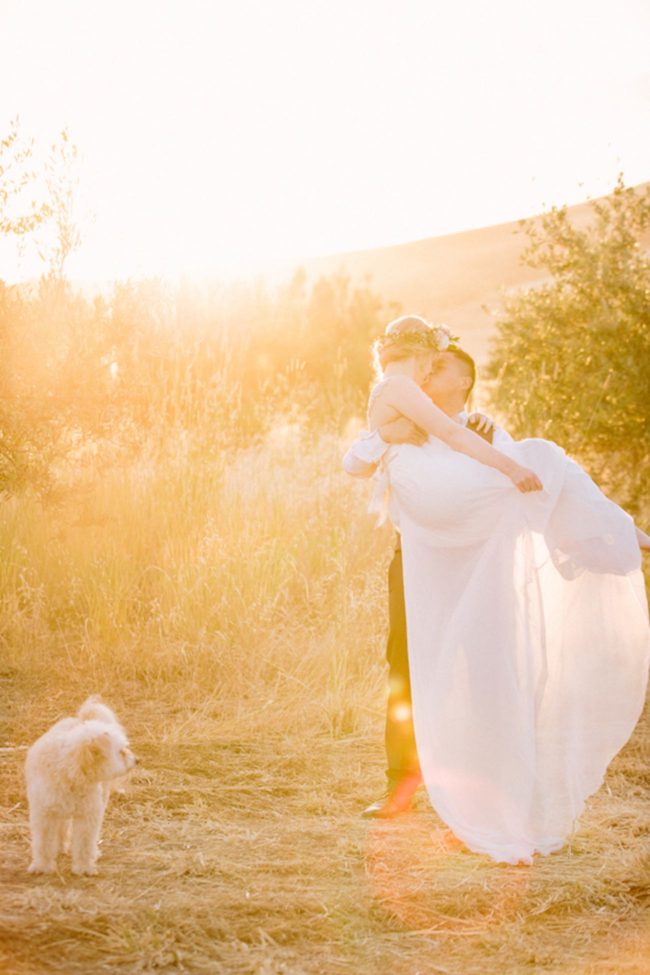 Dreamy, Romantic Golden Hour couple portraits by Retrospect Images