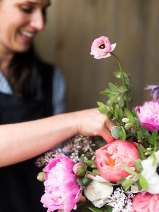 Hand tied garden bouquet tutorial