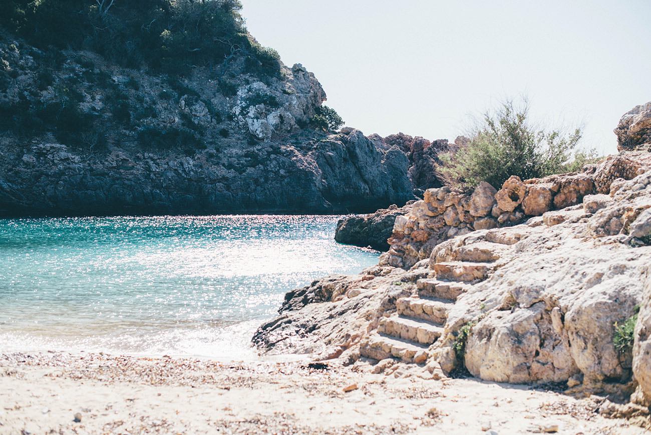 Summer Ibiza Wedding in a Canoe of flowers - Lovers Love Loving