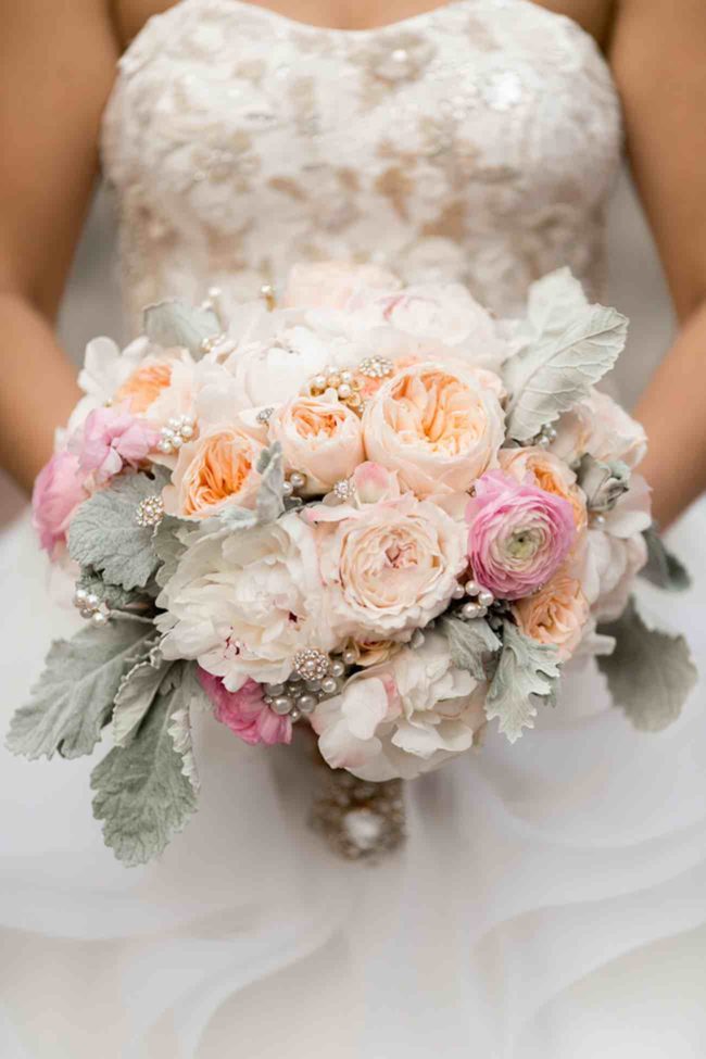 Luxurious Gold Blush Mint Wedding - Captured by Arte De Vie