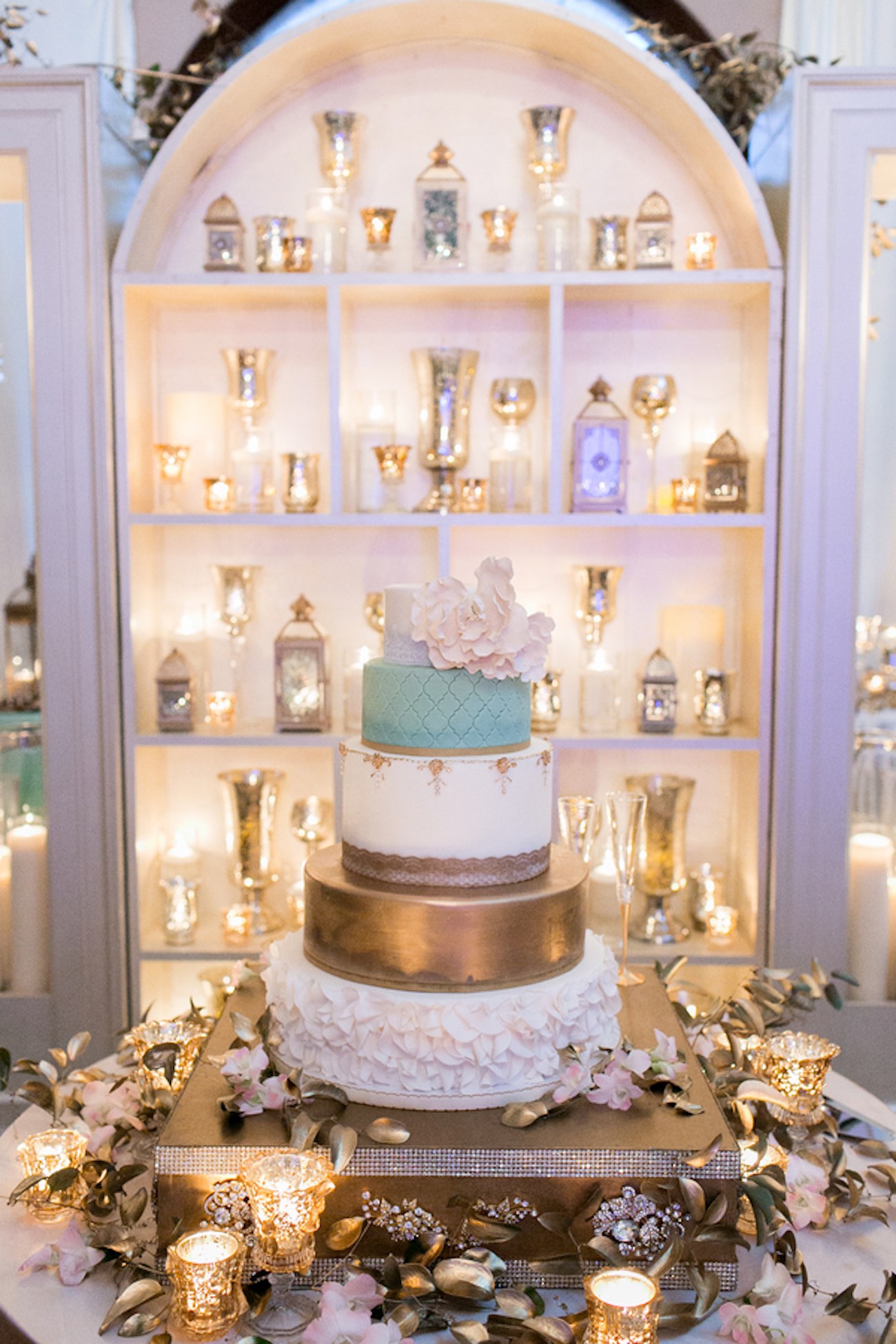 Luxurious Gold Blush Mint Wedding - Captured by Arte De Vie