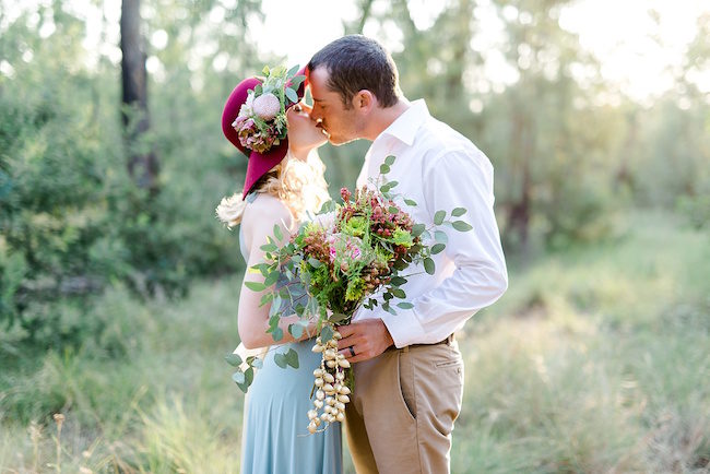 It's one year later and their first wedding anniversary photoshoot is perfect! Photos: D'amor Photography