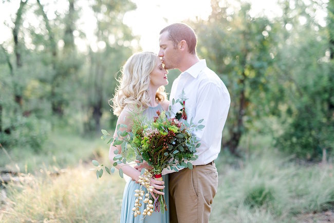 It's one year later and their first wedding anniversary photoshoot is perfect! Photos: D'amor Photography