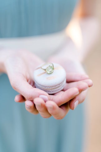 It's one year later and their first wedding anniversary photoshoot is perfect! Photos: D'amor Photography