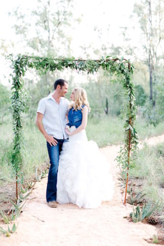 It's one year later and their first wedding anniversary photoshoot is perfect! Photos: D'amor Photography