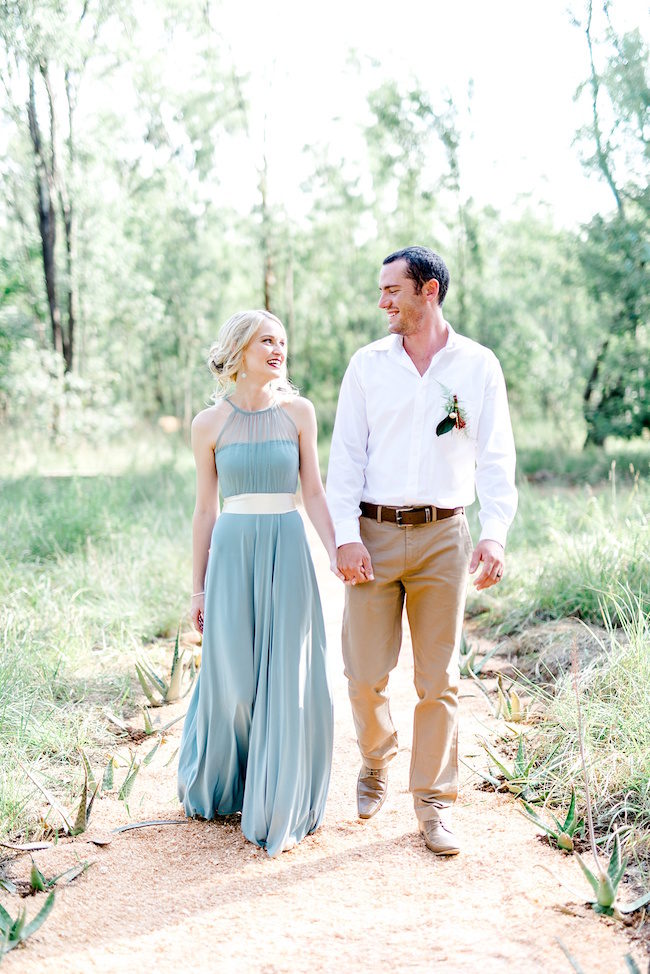 It's one year later and their first wedding anniversary photoshoot is perfect! Photos: D'amor Photography