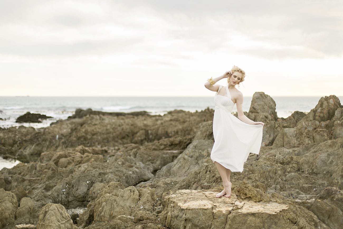 Royal Blue, Gold and White Grecian-inspired Wedding ideas. Sonje Ludwick Photography.