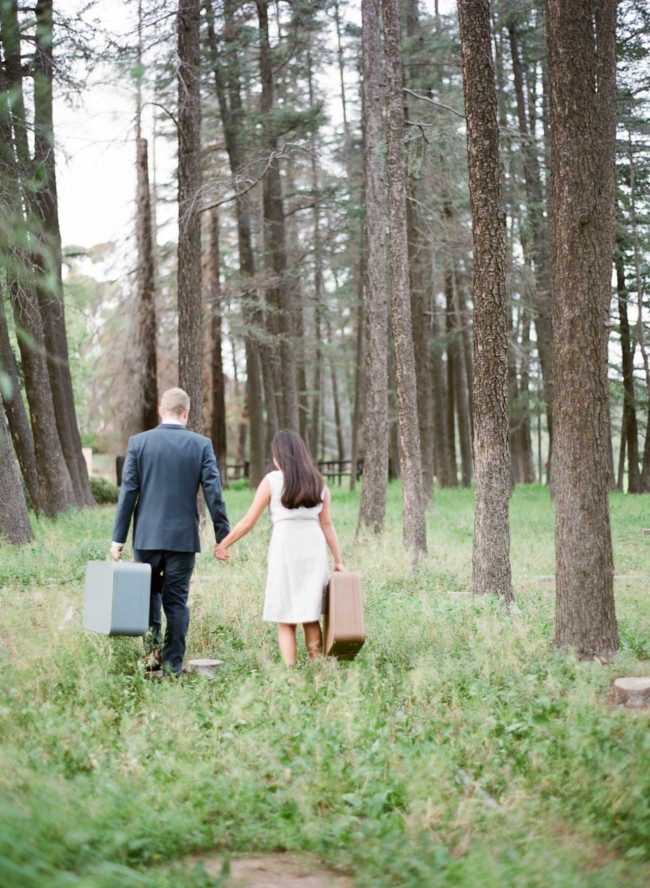 The cutest Travel Themed Engagement Photo Ideas by Bowtie and Bloom