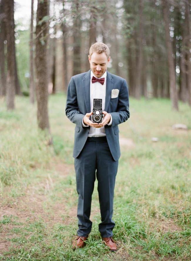 The cutest Travel Themed Engagement Photo Ideas by Bowtie and Bloom