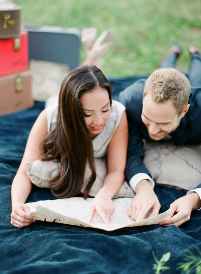 The cutest Travel Themed Engagement Photo Ideas by Bowtie and Bloom