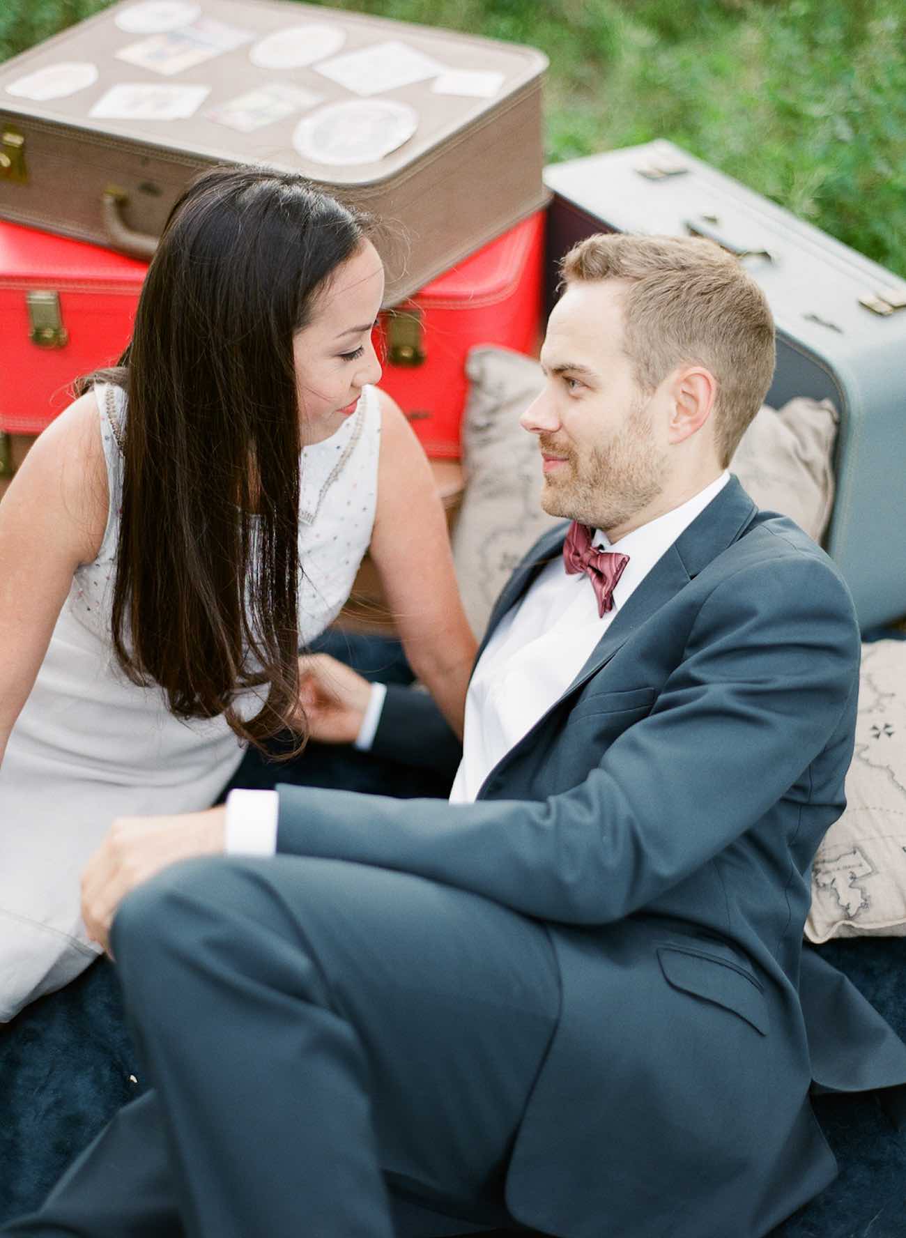 The cutest Travel Themed Engagement Photo Ideas by Bowtie and Bloom