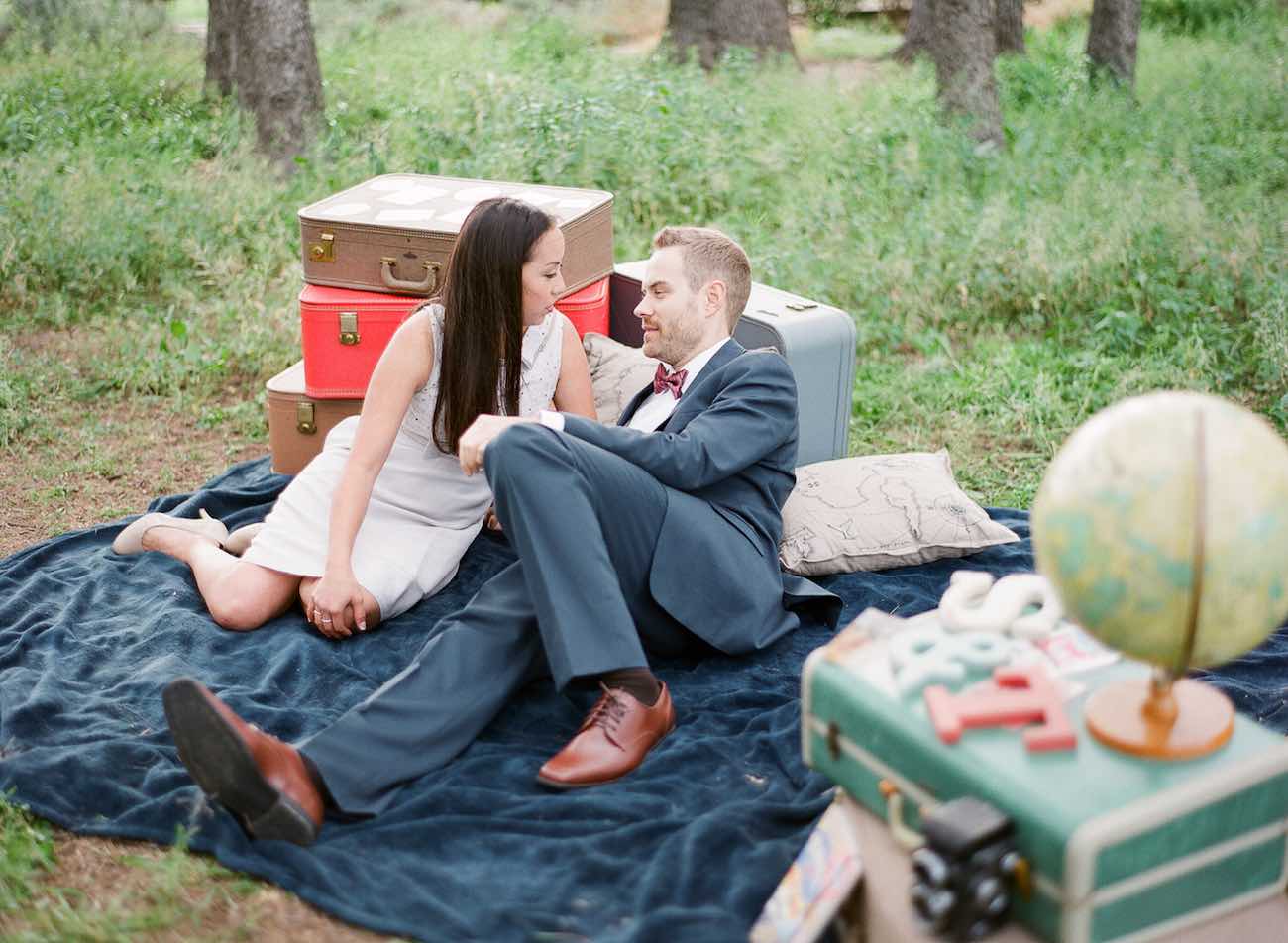 The cutest Travel Themed Engagement Photo Ideas by Bowtie and Bloom