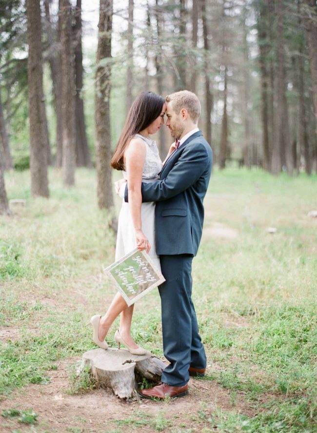 The cutest Travel Themed Engagement Photo Ideas by Bowtie and Bloom