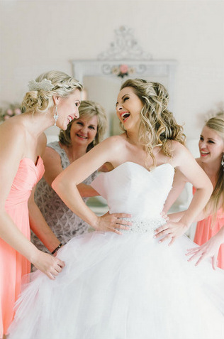Wedding-Photograph-Ideas-for-your-Bridal-Party-Pics (16)